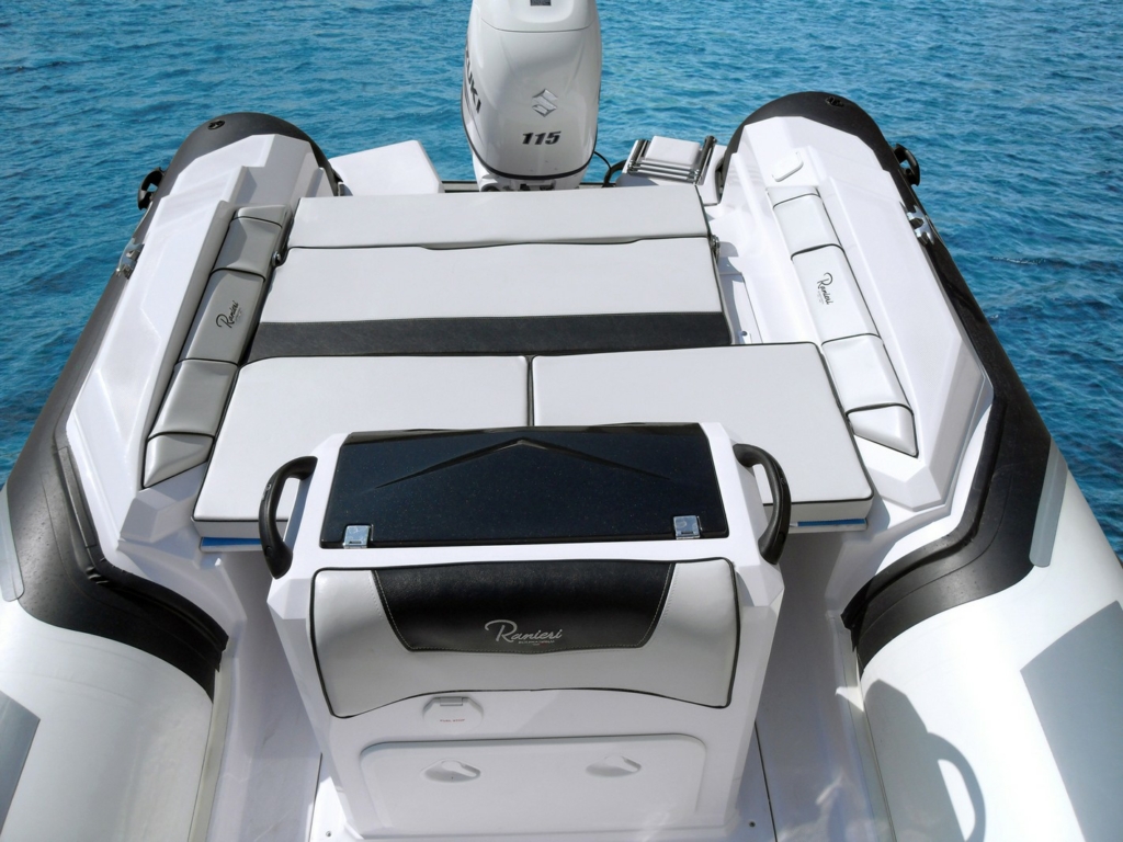 Boat ranieri-cayman-21-sport