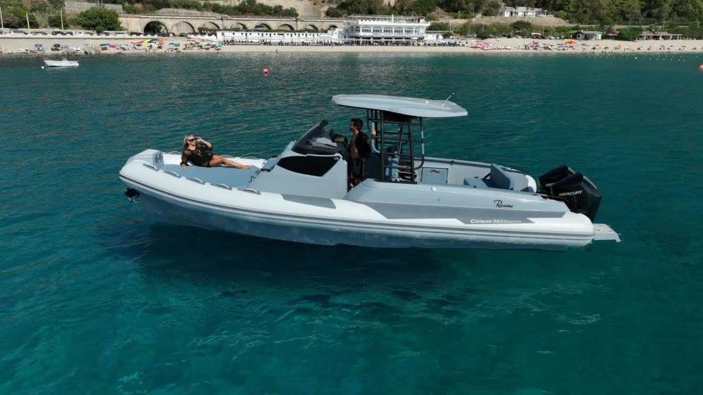 Boat ranieri-cayman-33-executive