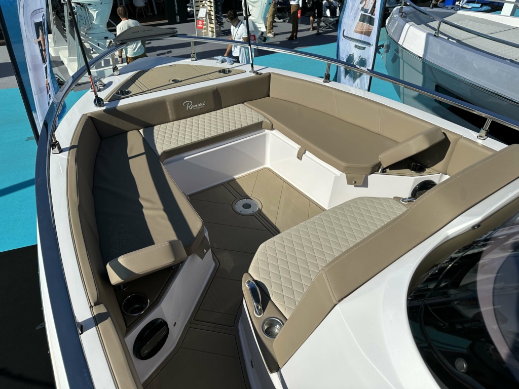 Boat ranieri-next-275-sl