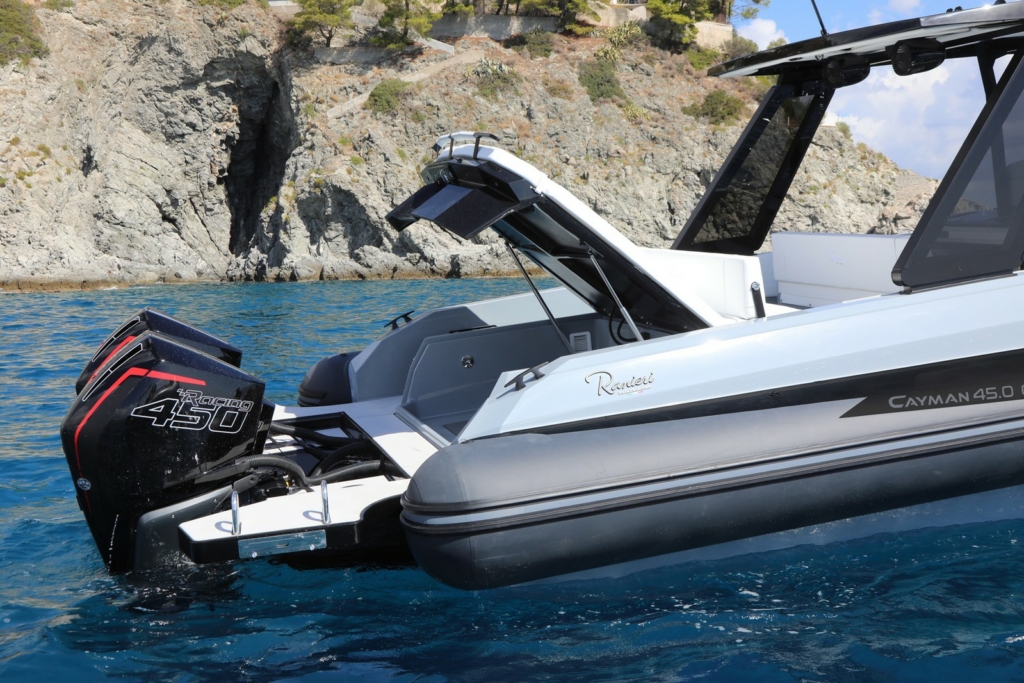 Boat ranieri-cayman-45