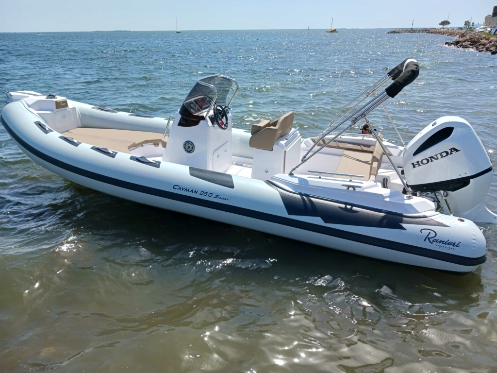 Boat ranieri-cayman-23-sport-3