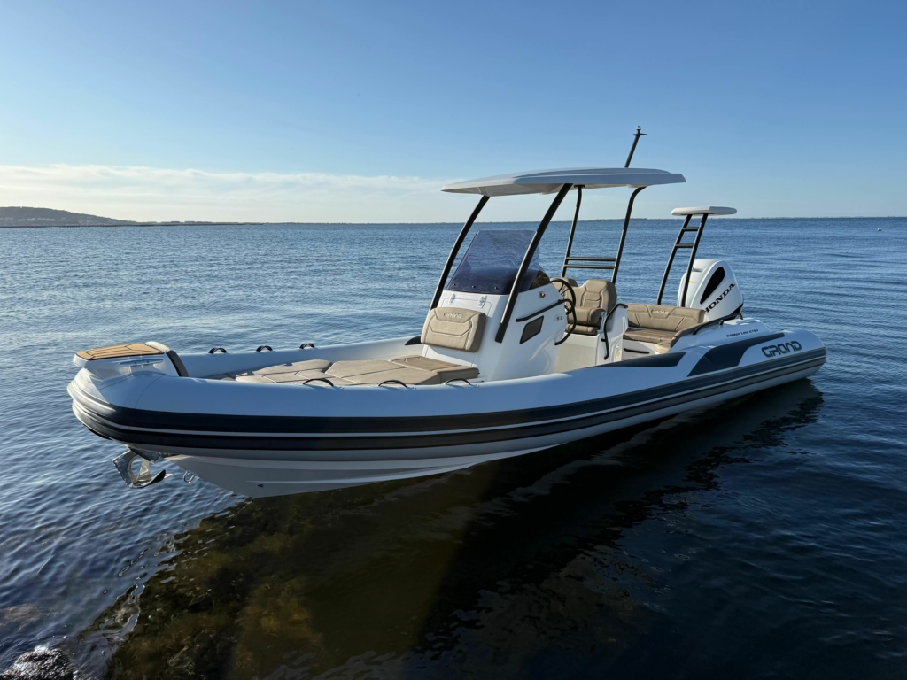 Boat grand-golden-line-750-2