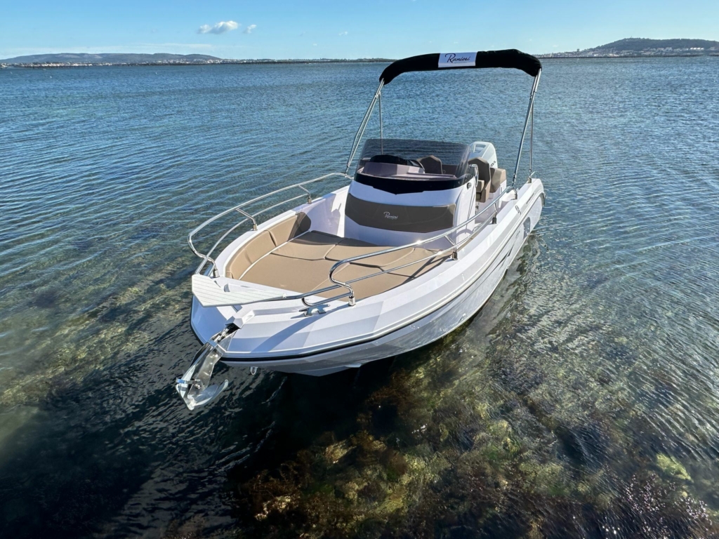 Boat ranieri-voyager-21s-2