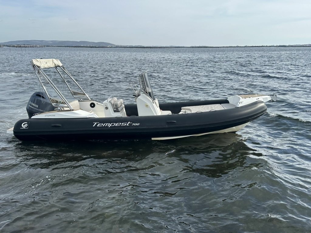Boat capelli-tempest-700