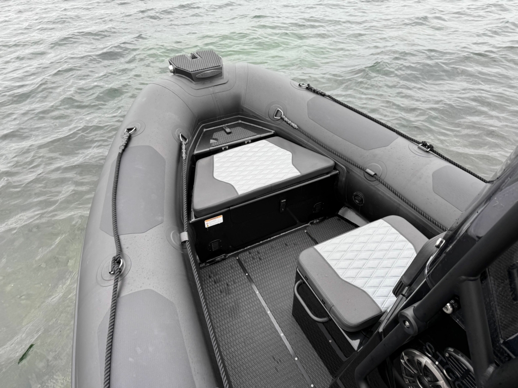 Boat highfield-nouveau-coaster-54-2