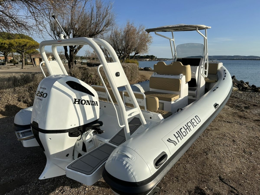 Boat highfield-sport-med-760-hypalon