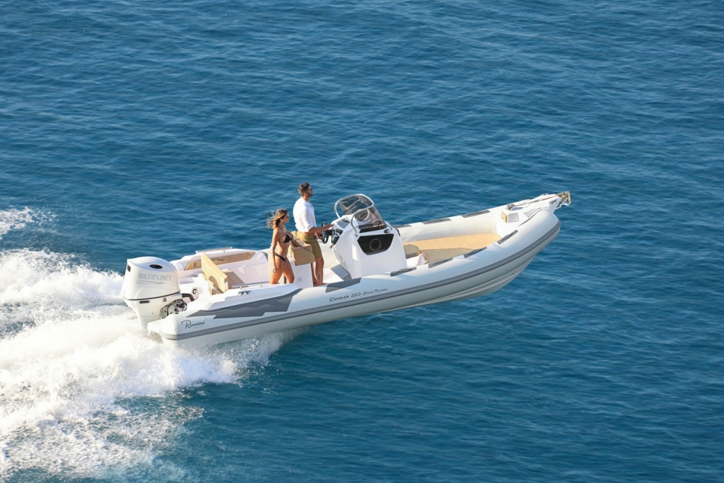 Boat ranieri-cayman-23-sport-touring