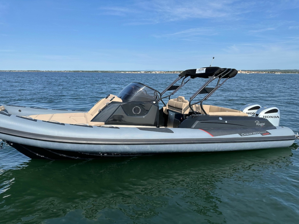 Boat ranieri-cayman-28-executive-2