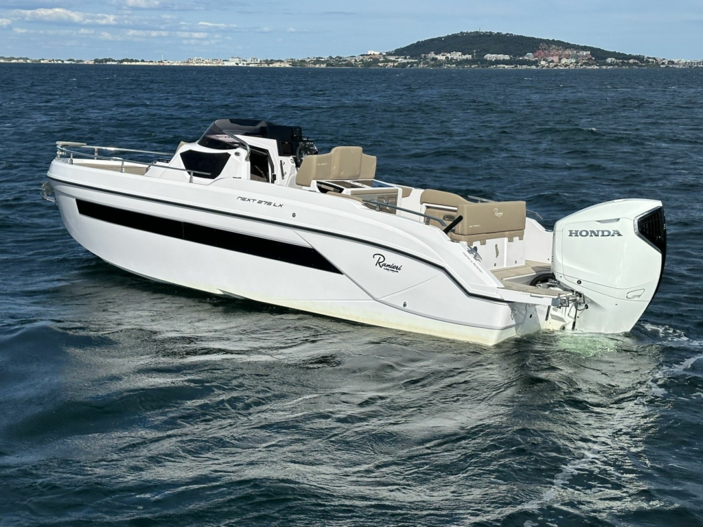 Boat ranieri-next-275-lx