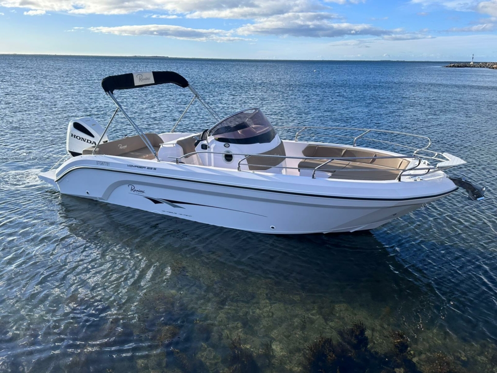 Boat ranieri-voyager-23s-3