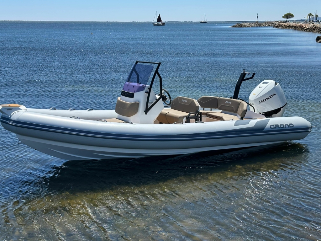 Boat grand-drive-600-lux-3