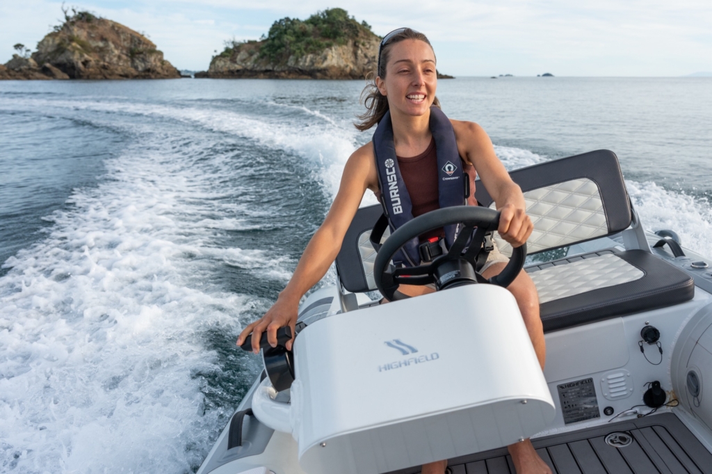 Boat highfield-e-jet-330-hypalon