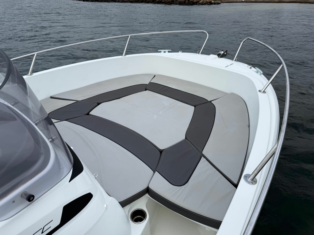 Boat jeanneau-cap-camarat-6-5-cc-3-2