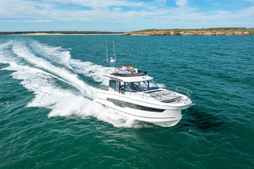 Boat jeanneau-merry-fisher-1295fly