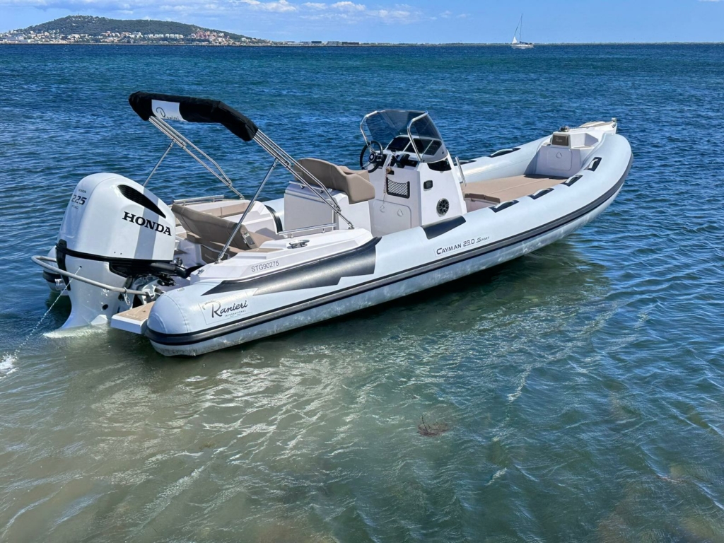 Boat ranieri-cayman-23-sport-4
