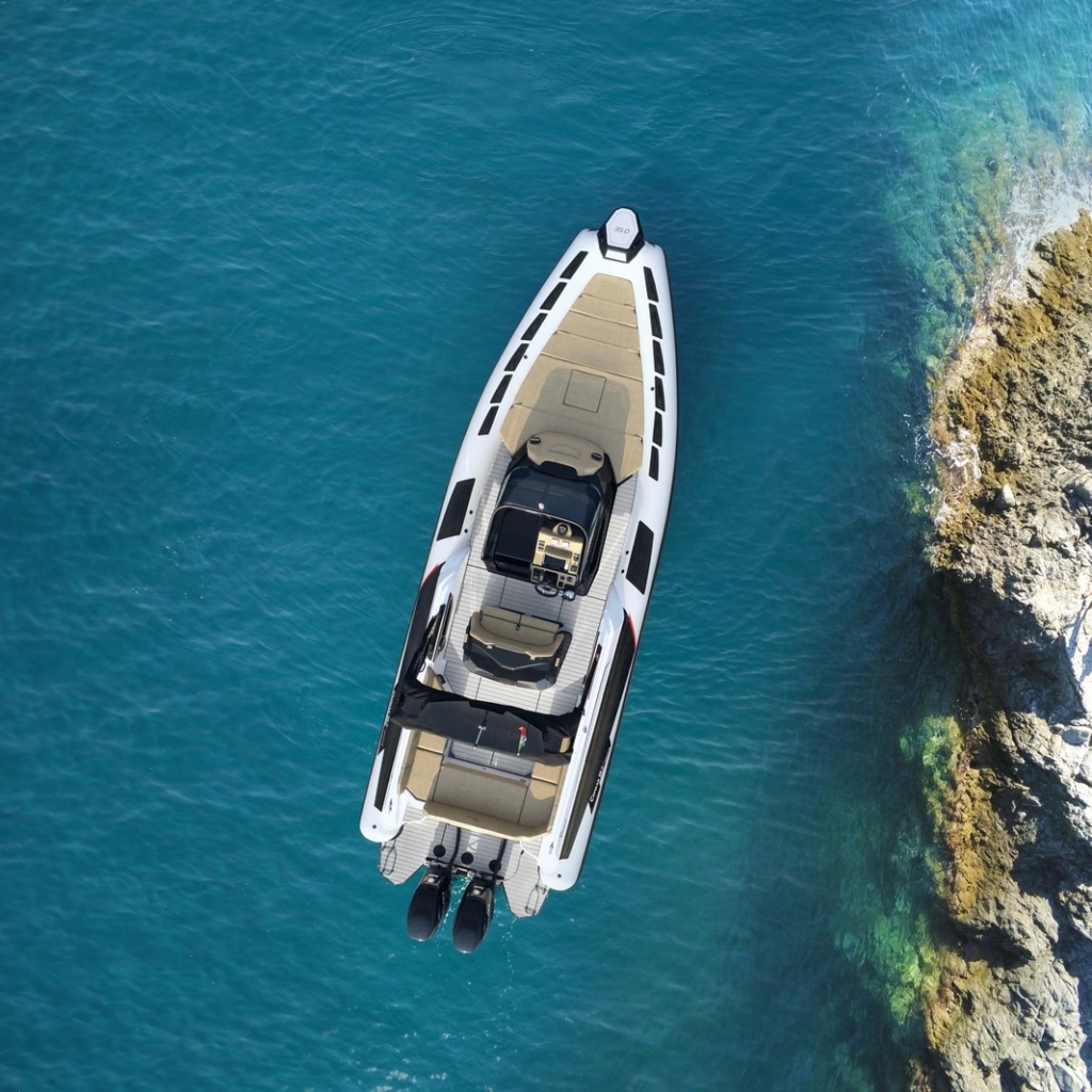 Boat ranieri-cayman-35-executive