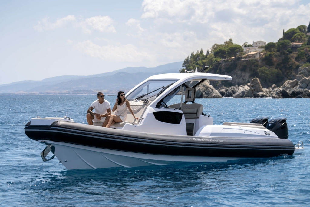 Boat ranieri-cayman-41-hard-top